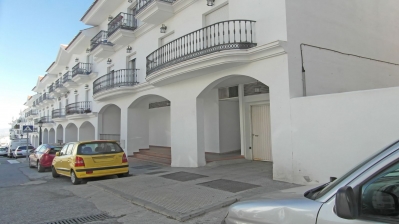2 Bed Commercial unit for sale in Alhaurin el Grande, Málaga, Spain