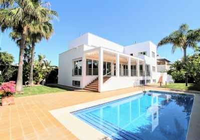 Se vende Villa en San Pedro de Alcántara, Málaga, España