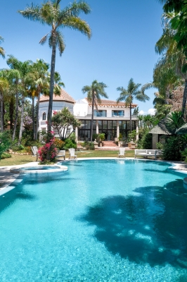 Se vende Villa en Nueva Andalucía, Málaga, España
