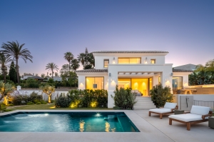 Exquisite fully-renovated Mediterranean villa nestled in the heart of La Quinta